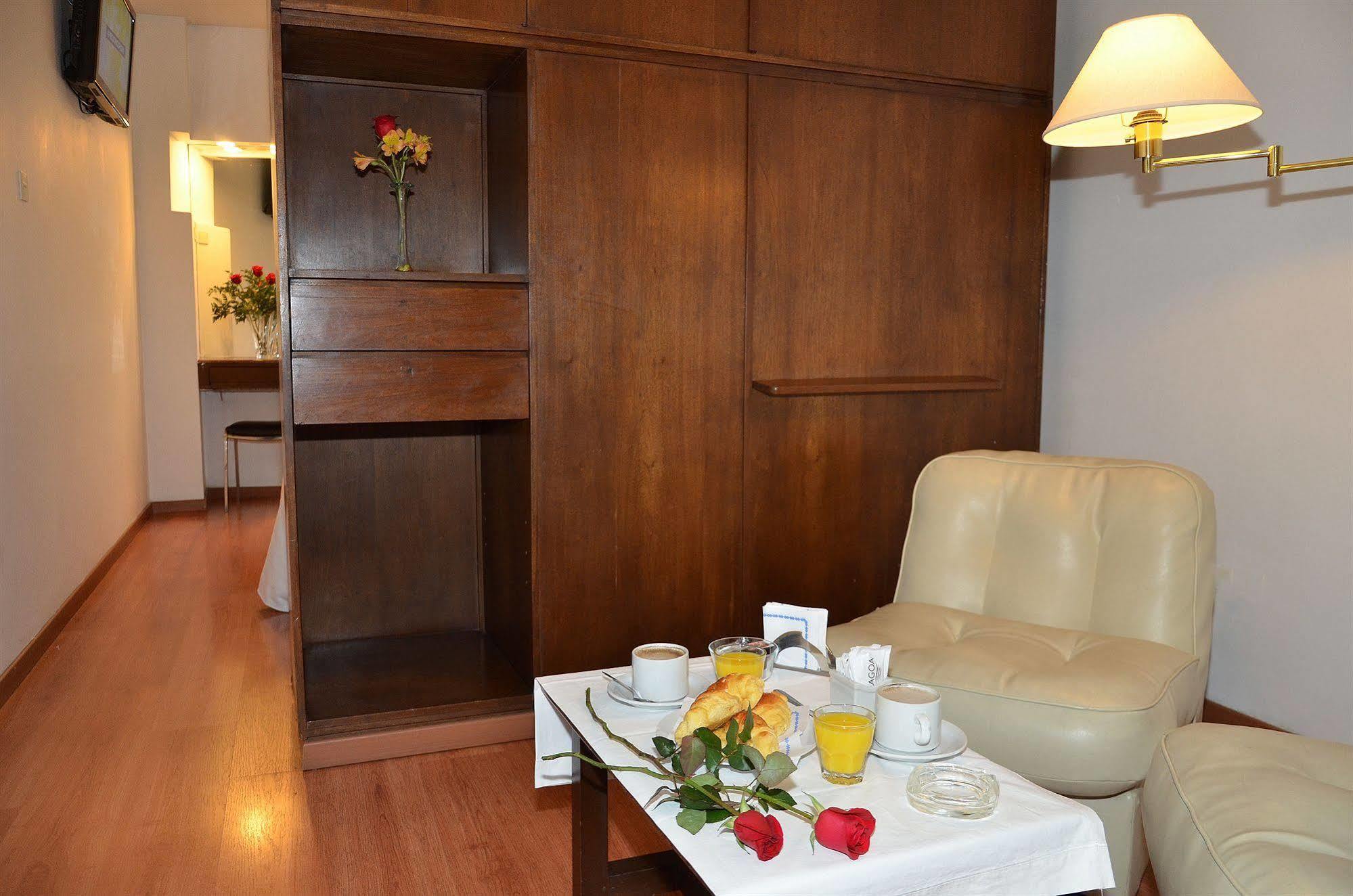 Ecuador Hotel Buenos Aires Buitenkant foto