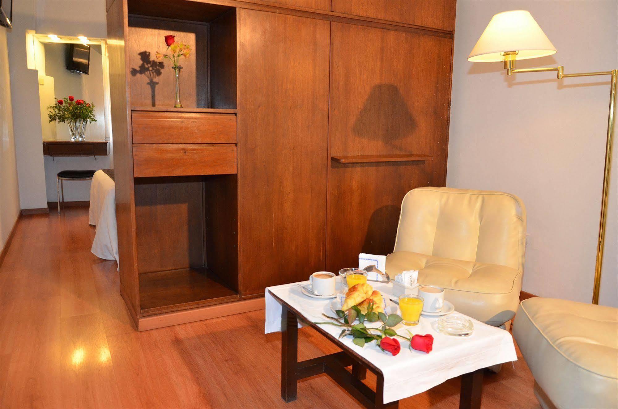 Ecuador Hotel Buenos Aires Buitenkant foto